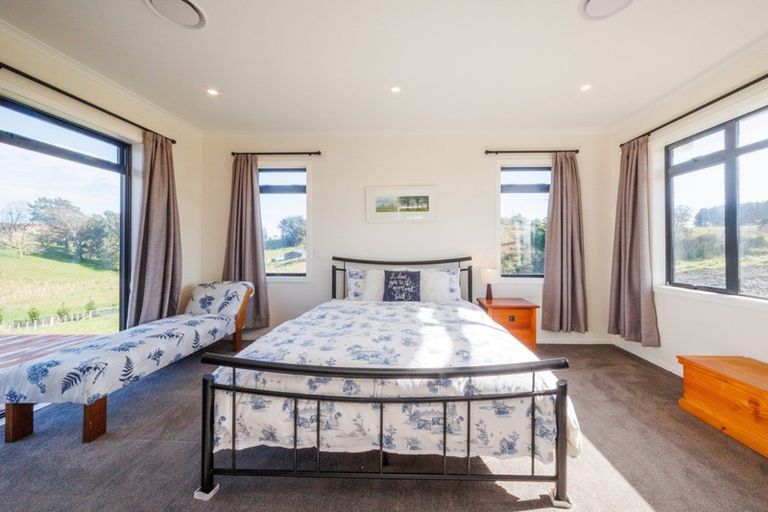 Photo of property in 33 Mount Biggs Road, Halcombe, Feilding, 4779