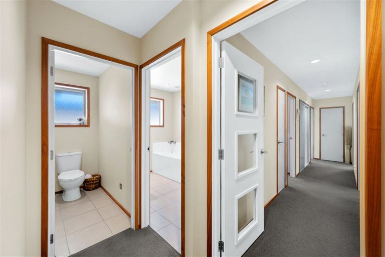 Photo of property in 12 Kitakita Grove, Motueka, 7120