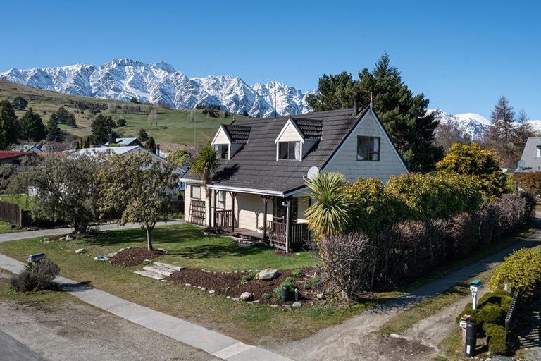 Photo of property in 47 Oregon Drive, Kelvin Heights, Queenstown, 9300