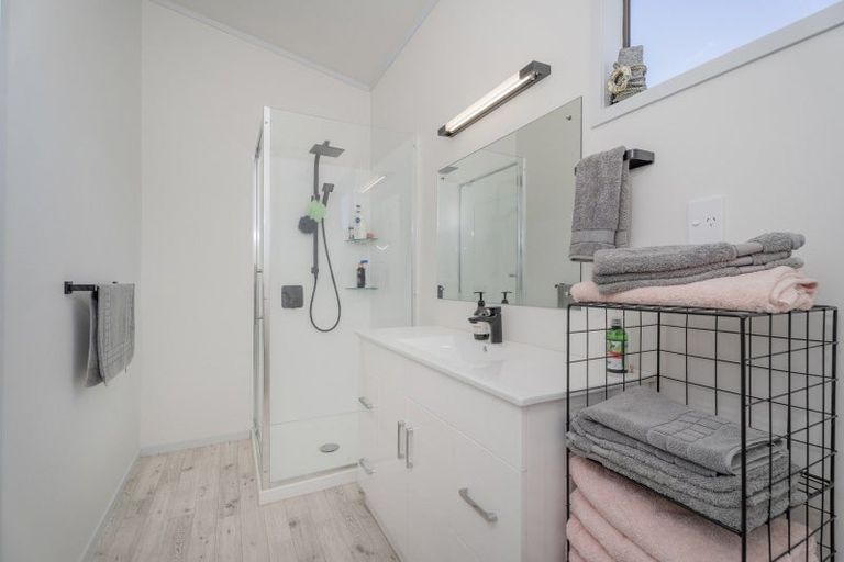 Photo of property in 104 Cook Drive, Whitianga, 3510