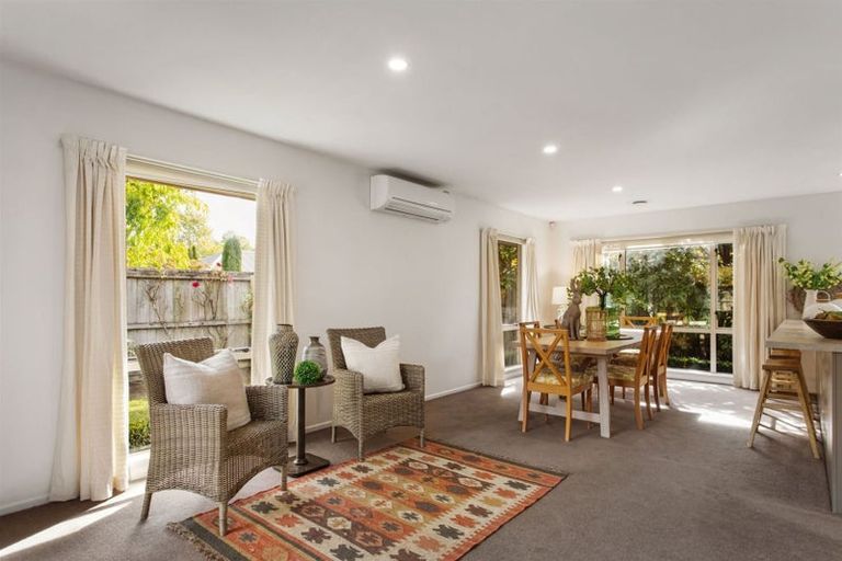 Photo of property in 12 Coolspring Way, Redwood, Christchurch, 8051