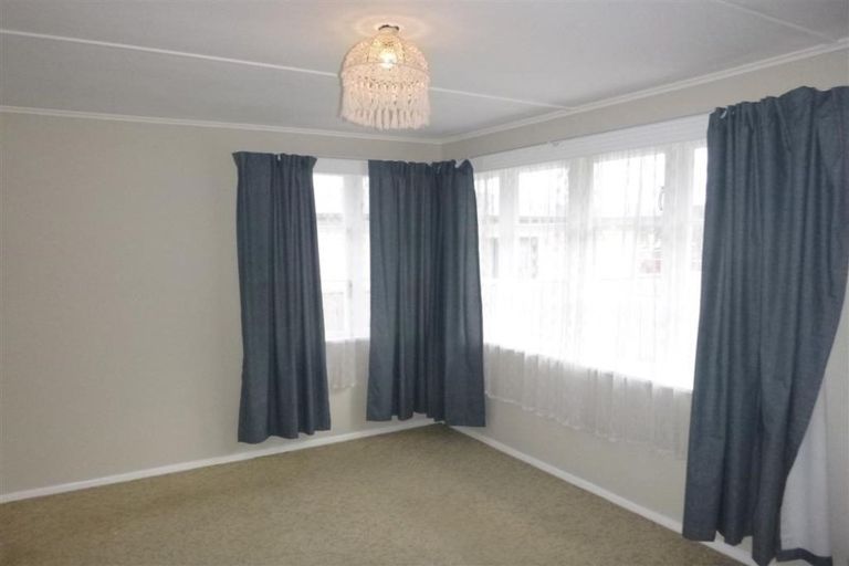 Photo of property in 14 Atiawa Crescent, Waiwhetu, Lower Hutt, 5010