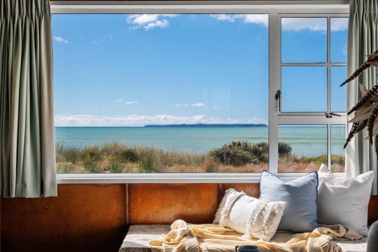 Photo of property in 75 Karewa Parade, Papamoa Beach, Papamoa, 3118