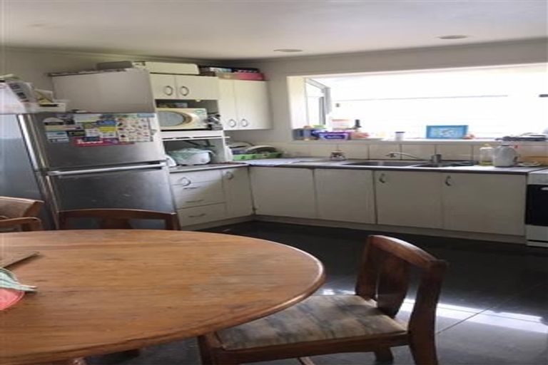 Photo of property in 36 Frobisher Way, Clendon Park, Auckland, 2103