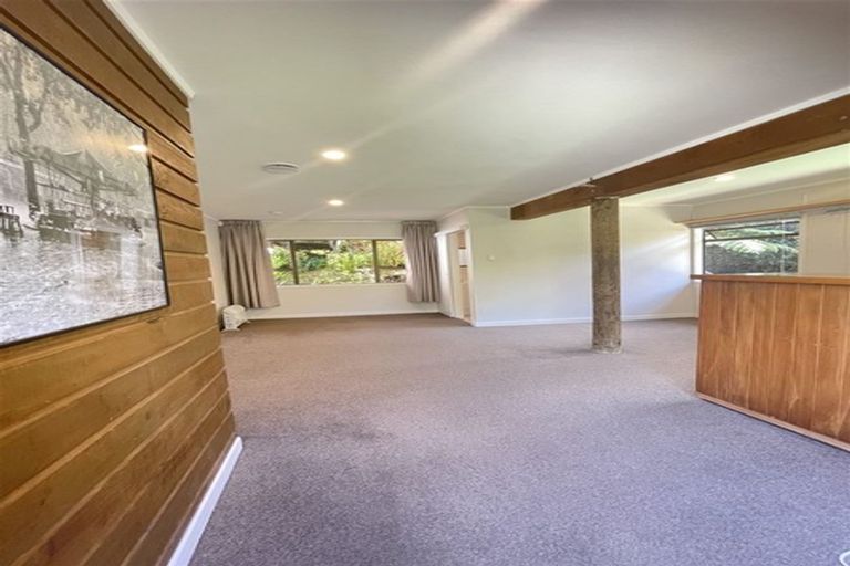 Photo of property in 2/5 Highlight Parade, Te Atatu South, Auckland, 0610