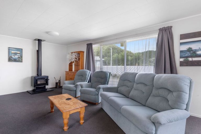Photo of property in 40 Herekawe Drive, Spotswood, New Plymouth, 4310