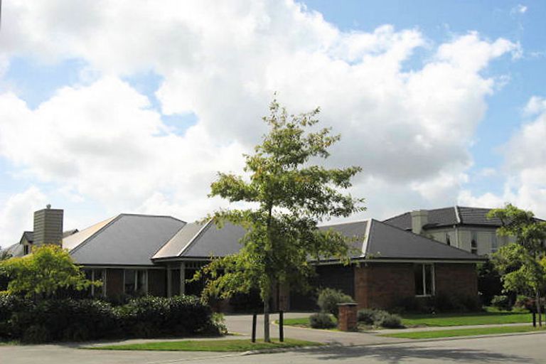 Photo of property in 19 Elmwood Drive, Prebbleton, 7604