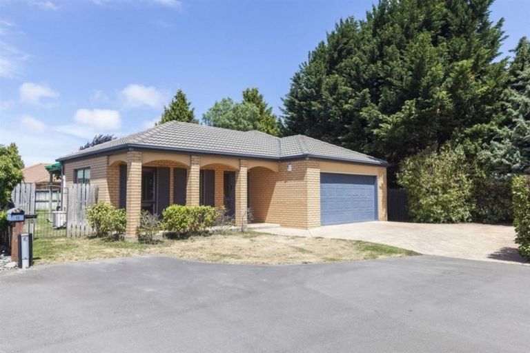 Photo of property in 10 Riegler Place, Belfast, Christchurch, 8051