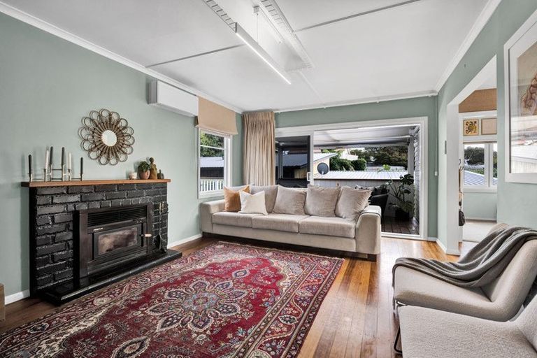 Photo of property in 19 Lawry Street, Blagdon, New Plymouth, 4310