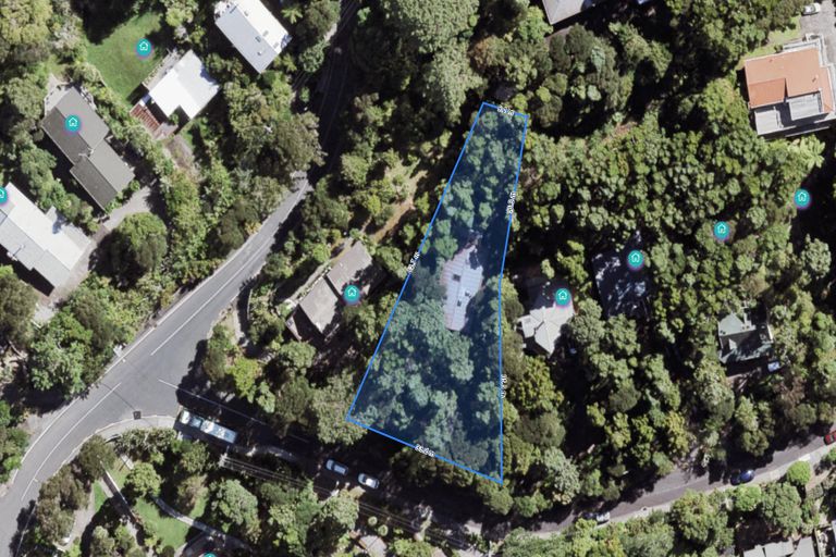 Photo of property in 4 Arama Avenue, Titirangi, Auckland, 0604