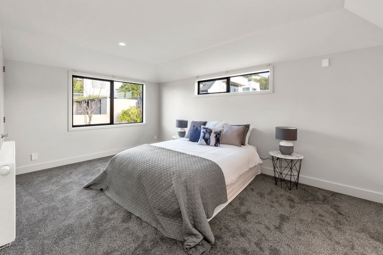 Photo of property in 30 Takahe Drive, Cashmere, Christchurch, 8022