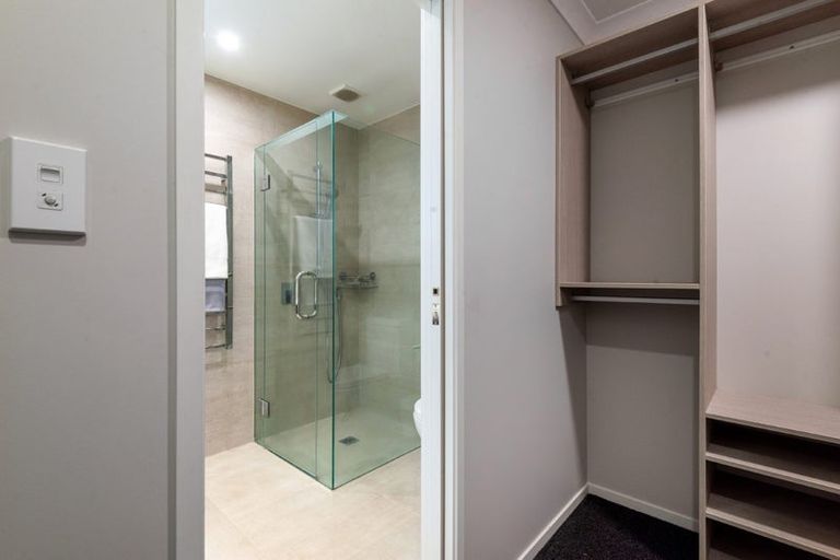 Photo of property in 3f Dallinghoe Crescent, Milford, Auckland, 0620