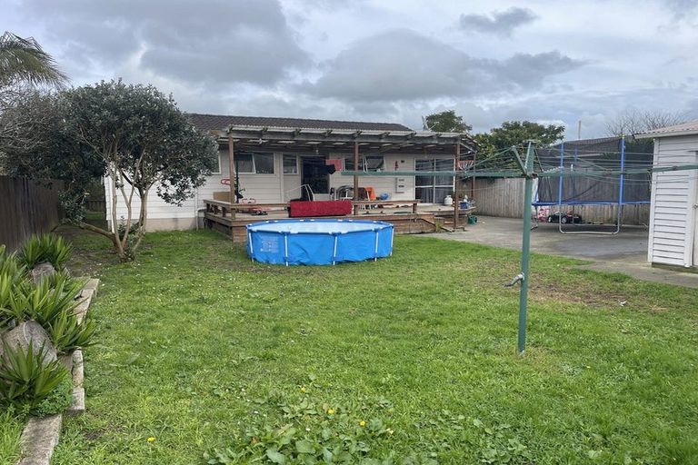 Photo of property in 8 Adel Place, Weymouth, Auckland, 2103