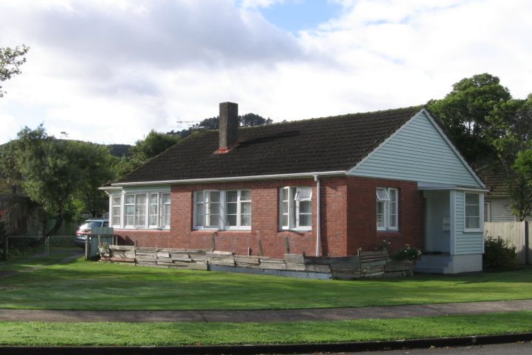 Photo of property in 4 Biddle Crescent, Taita, Lower Hutt, 5011