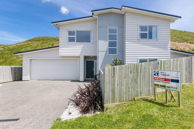 Photo of property in 29 Bickerton Rise, Churton Park, Wellington, 6037