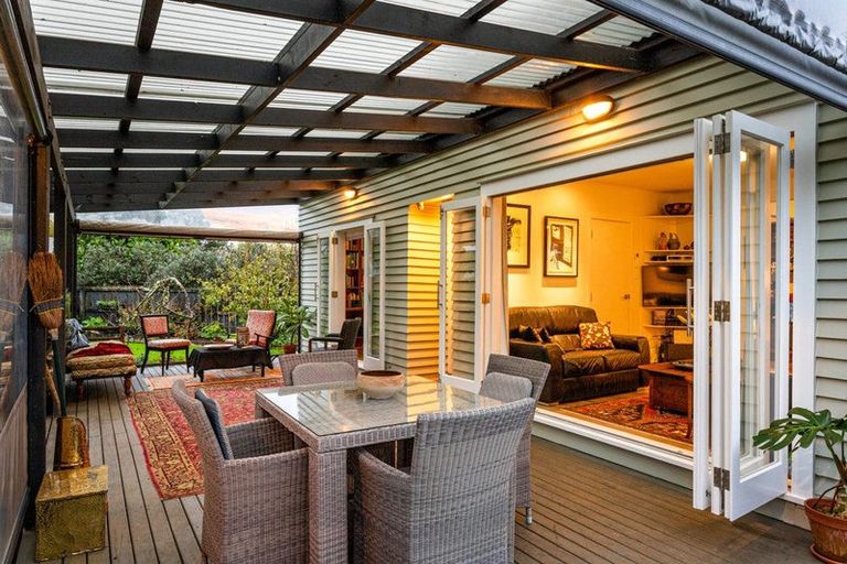 Photo of property in 1b Nicolas Avenue, Glen Eden, Auckland, 0602