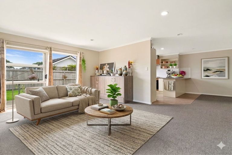 Photo of property in 29 Takatu Place, Takanini, 2112