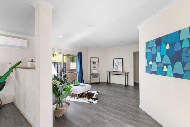 Photo of property in 76 Nielsen Gardens, Rototuna, Hamilton, 3210