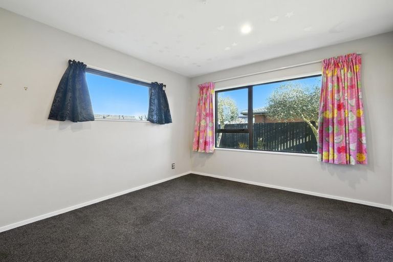 Photo of property in 1/15 Jocelyn Street, Casebrook, Christchurch, 8051