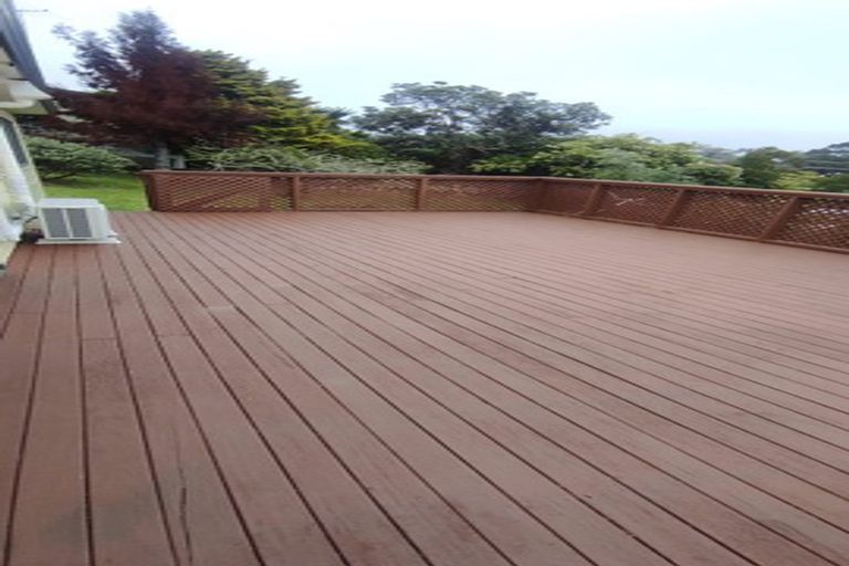 Photo of property in 1/12 Holiday Road, Stanmore Bay, Whangaparaoa, 0932