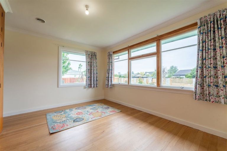 Photo of property in 1 Campbell Street, Geraldine, 7930