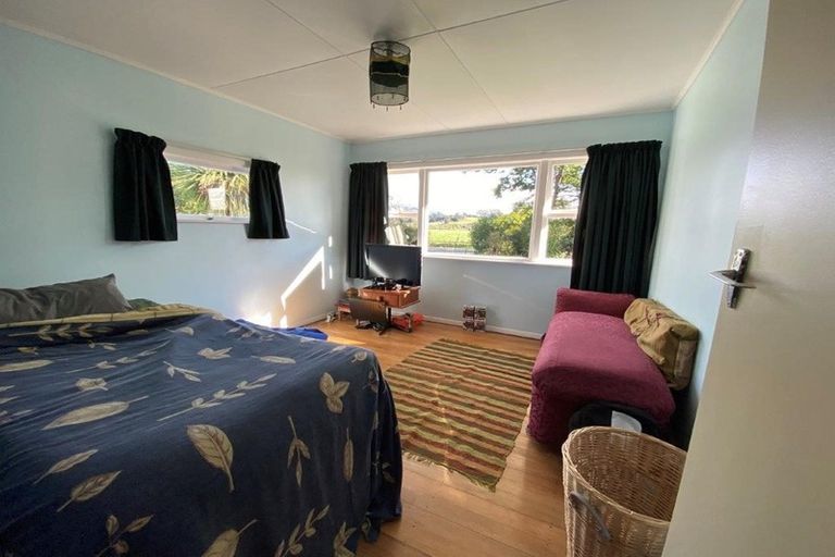 Photo of property in 190 Abel Tasman Drive, Takaka, 7183