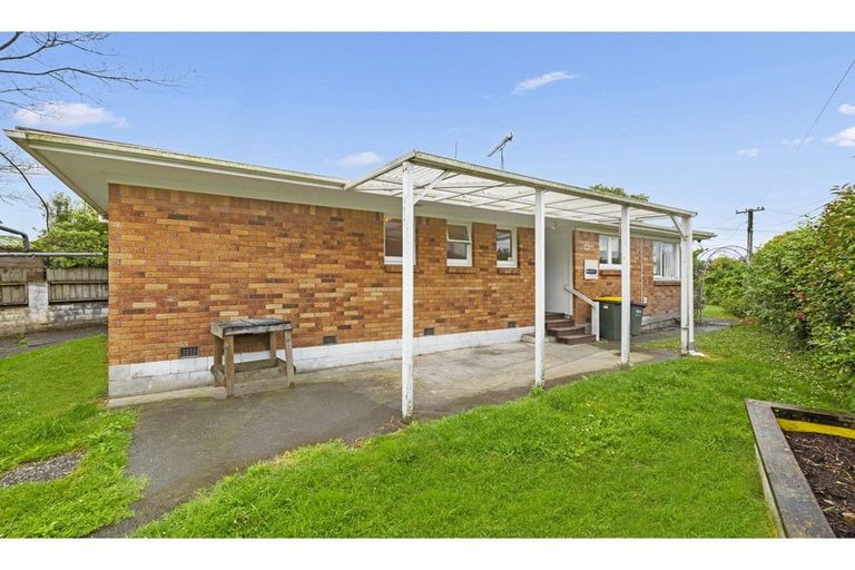 Photo of property in 35 Frederick Drive, Dinsdale, Hamilton, 3204