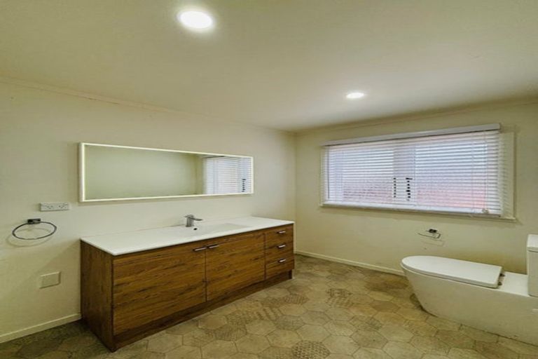Photo of property in 5a Avalon Crescent, Avalon, Lower Hutt, 5011