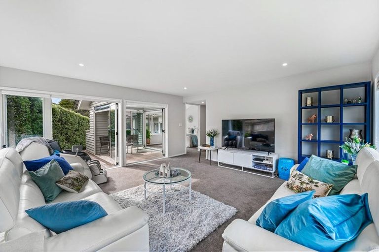 Photo of property in 2 Widdison Place, Albany, Auckland, 0632