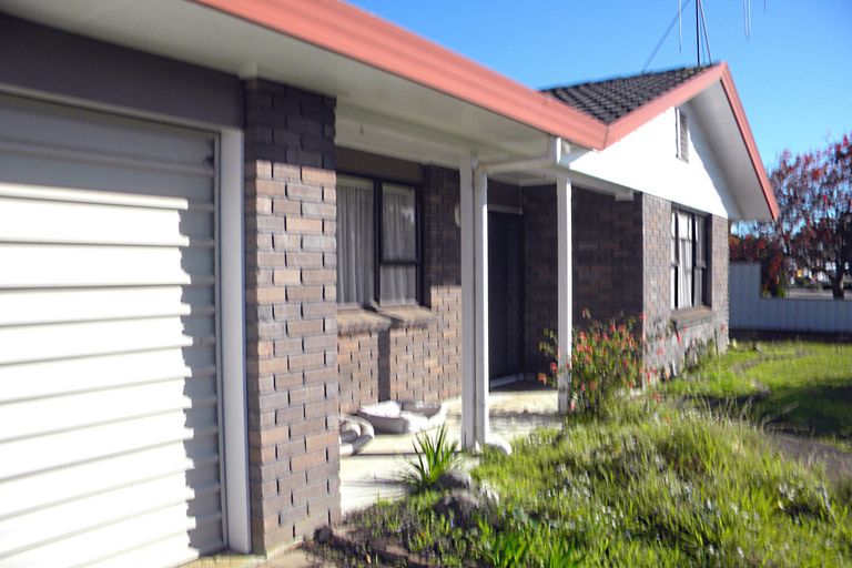 Photo of property in 1 Cherry Tree Close, Te Awamutu, 3800