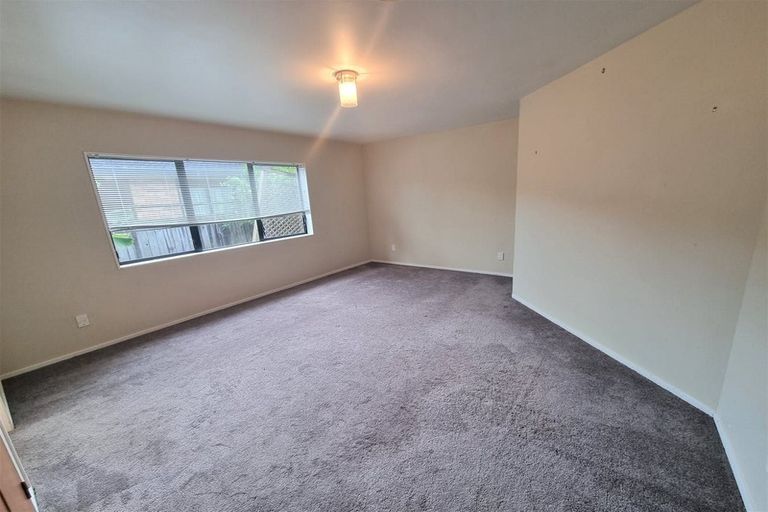 Photo of property in 15 Sailfish Drive, West Harbour, Auckland, 0618