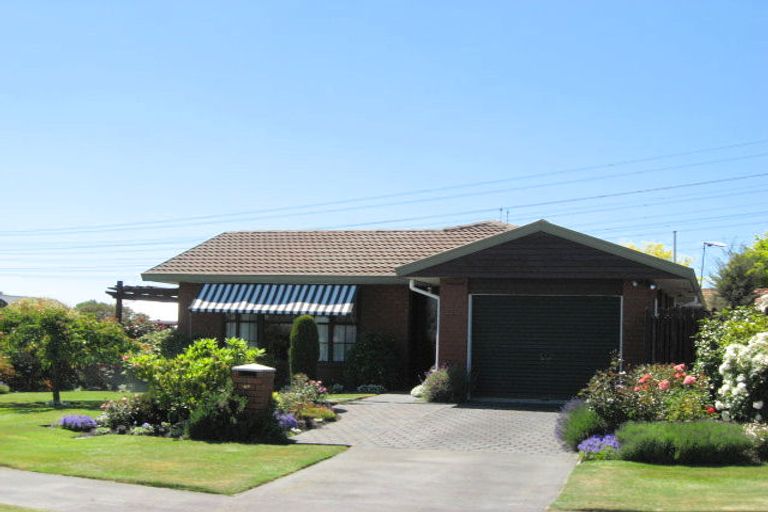 Photo of property in 2/107 Hawthornden Road, Avonhead, Christchurch, 8042
