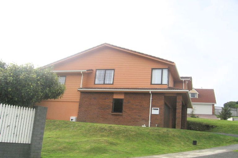 Photo of property in 10 Otamarau Grove, Maungaraki, Lower Hutt, 5010