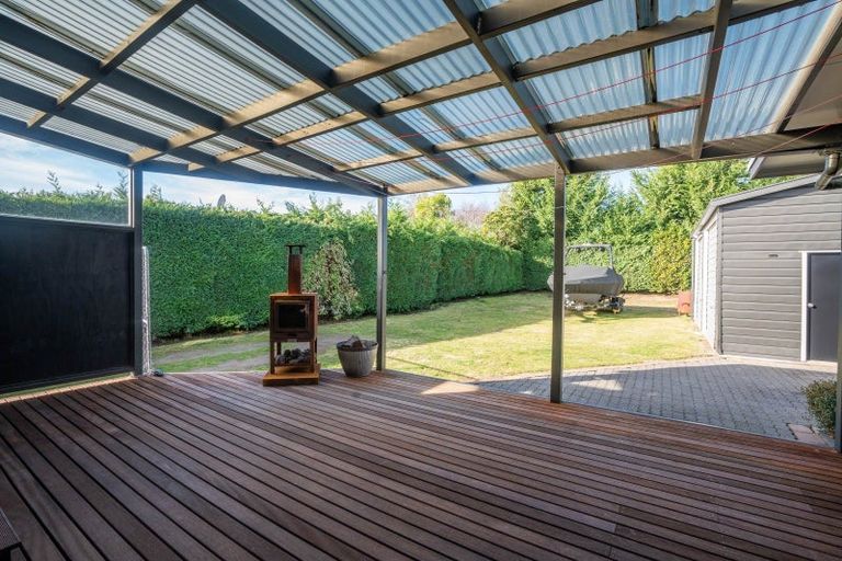 Photo of property in 14 Parata Street, Two Mile Bay, Taupo, 3330