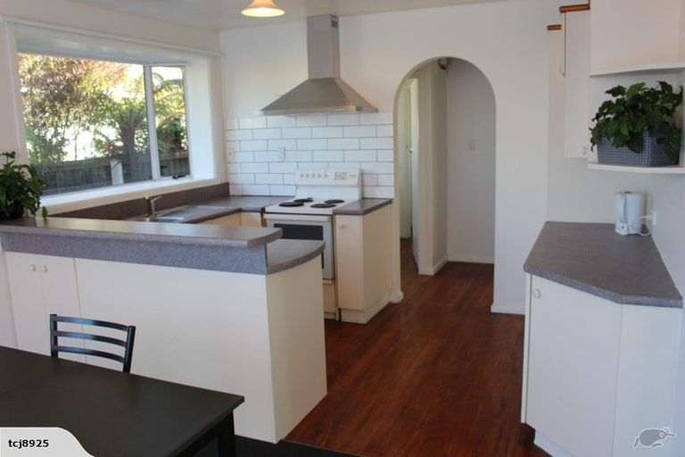 Photo of property in 43 Skerten Avenue, Hornby, Christchurch, 8042