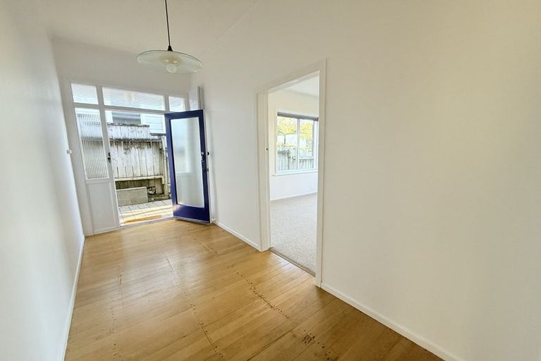 Photo of property in 9 Havelock Street, Mornington, Wellington, 6021