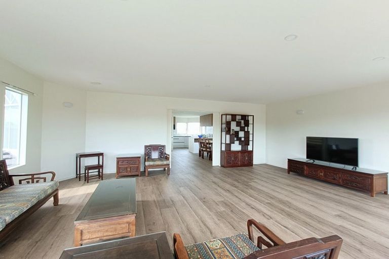 Photo of property in 17 Bob Charles Drive, Golflands, Auckland, 2013
