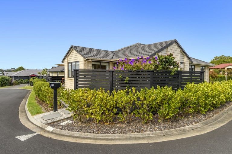 Photo of property in 33 Vista Close, Omokoroa, 3114