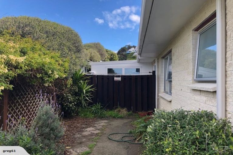 Photo of property in 71 Marine Parade, Seatoun, Wellington, 6022