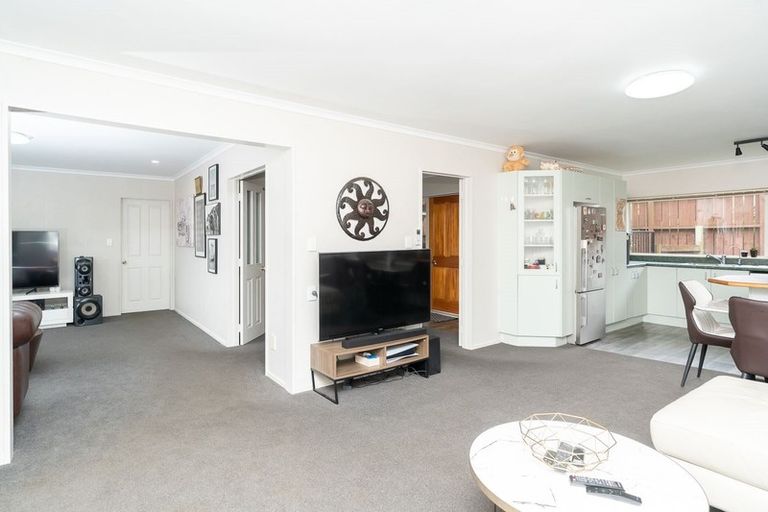 Photo of property in 19 Ben Lomond Place, Nawton, Hamilton, 3200