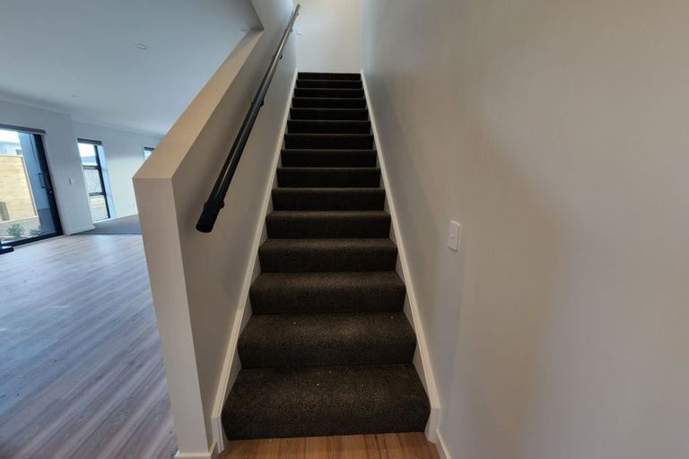 Photo of property in 4a Kaiaho Close, Aotea, Porirua, 5024