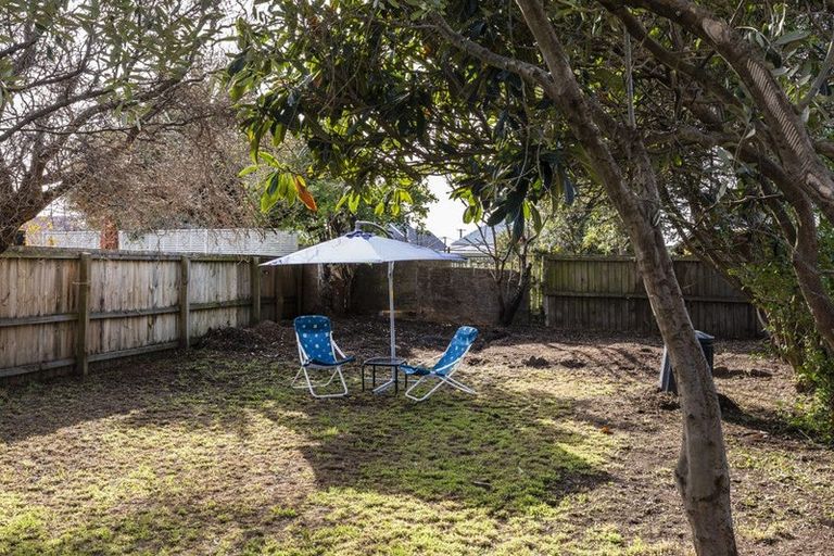Photo of property in 35 Colenso Street, Sumner, Christchurch, 8081