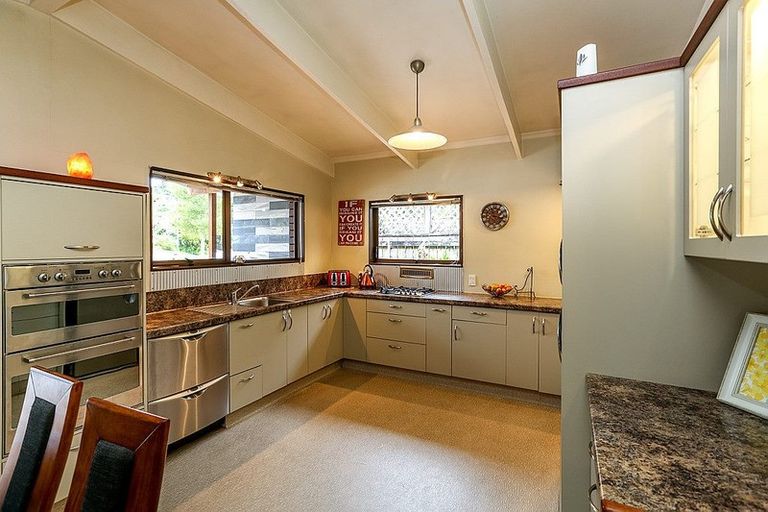 Photo of property in 7 Lombardy Place, Whalers Gate, New Plymouth, 4310