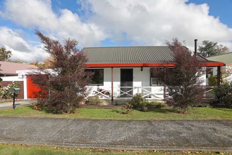 Photo of property in 11a Milne Street, Marton, 4710