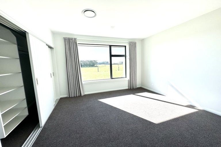 Photo of property in 33 Billy Way, West Plains, Invercargill, 9874