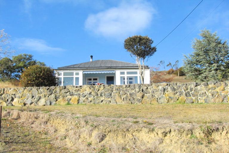 Photo of property in 1 Troup Street, Herbert, Oamaru, 9495