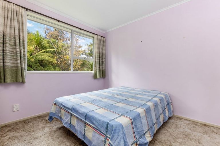 Photo of property in 102 Glendale Road, Glen Eden, Auckland, 0602