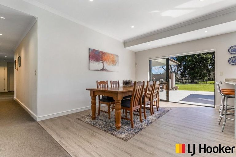 Photo of property in 89 Burnside Road, Ardmore, Papakura, 2582