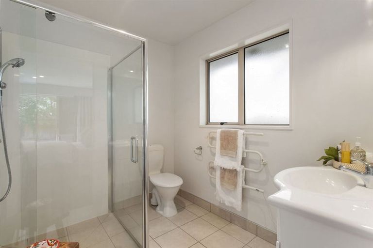 Photo of property in 12 Coolspring Way, Redwood, Christchurch, 8051