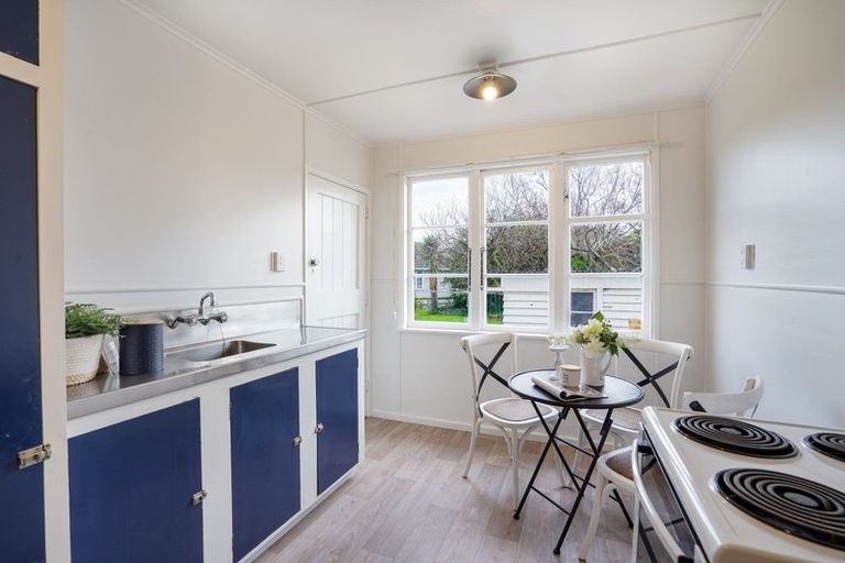 Photo of property in 39 Andrew Avenue, Roslyn, Palmerston North, 4414